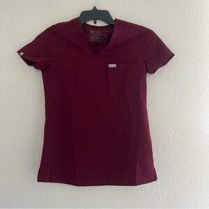 Figs Women's Maroon Short Sleeve Top